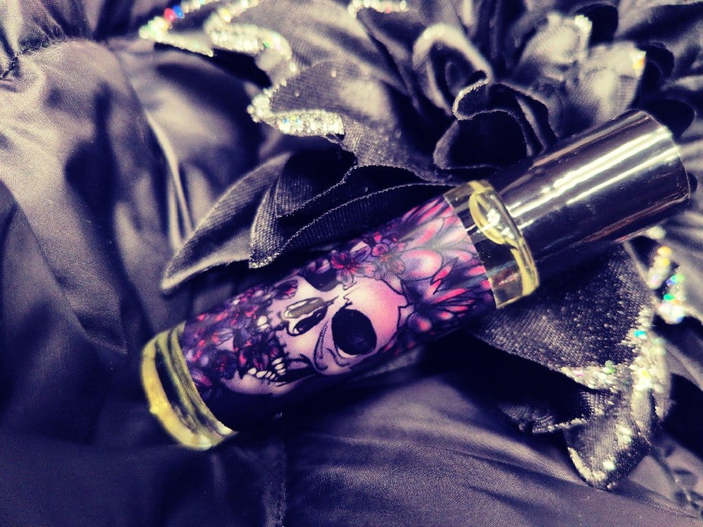 Customer photo review of How Luscious Is The Dark