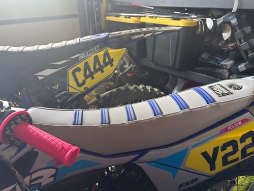 Customer photo review of Custom Seat Cover: 2022 Yamaha YZ85