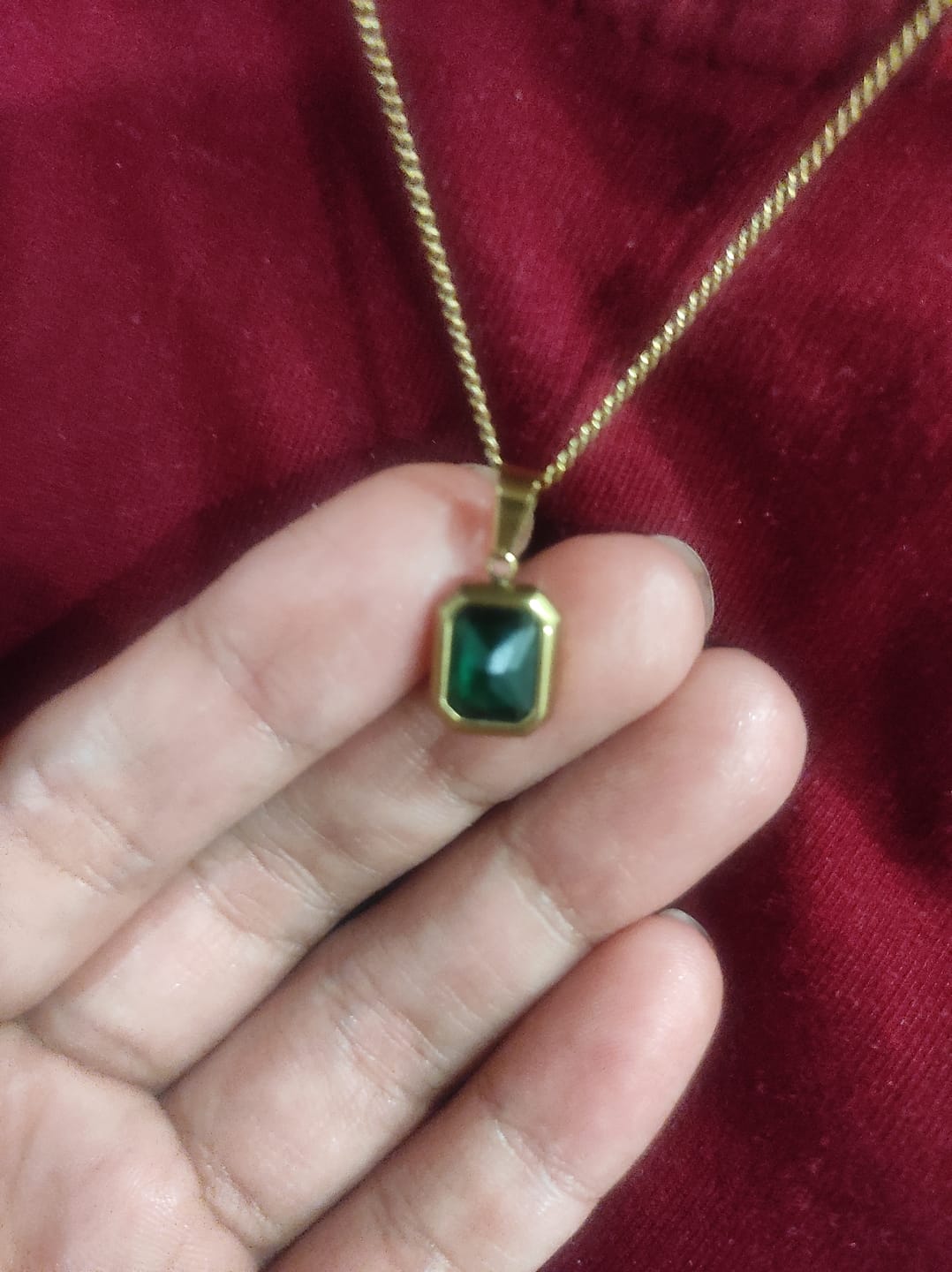 Customer photo review of Everyday Exquisite Green Stone Gold Necklace