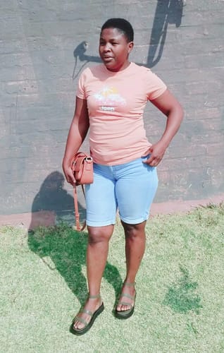 Delsie F. review of Summer Print Graphic T-Shirt image 1 out of 1