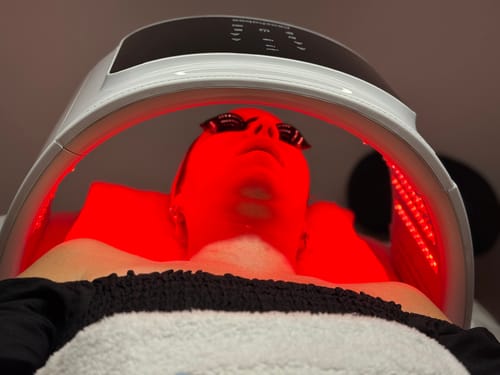 Customer photo review of Peachaboo LED Light Therapy Pod