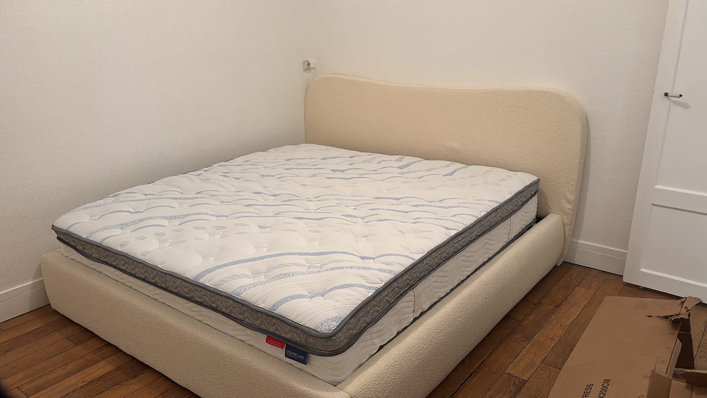 Customer photo review of Matelas mémoire de forme épaisseur 28 cm - MEMORIS