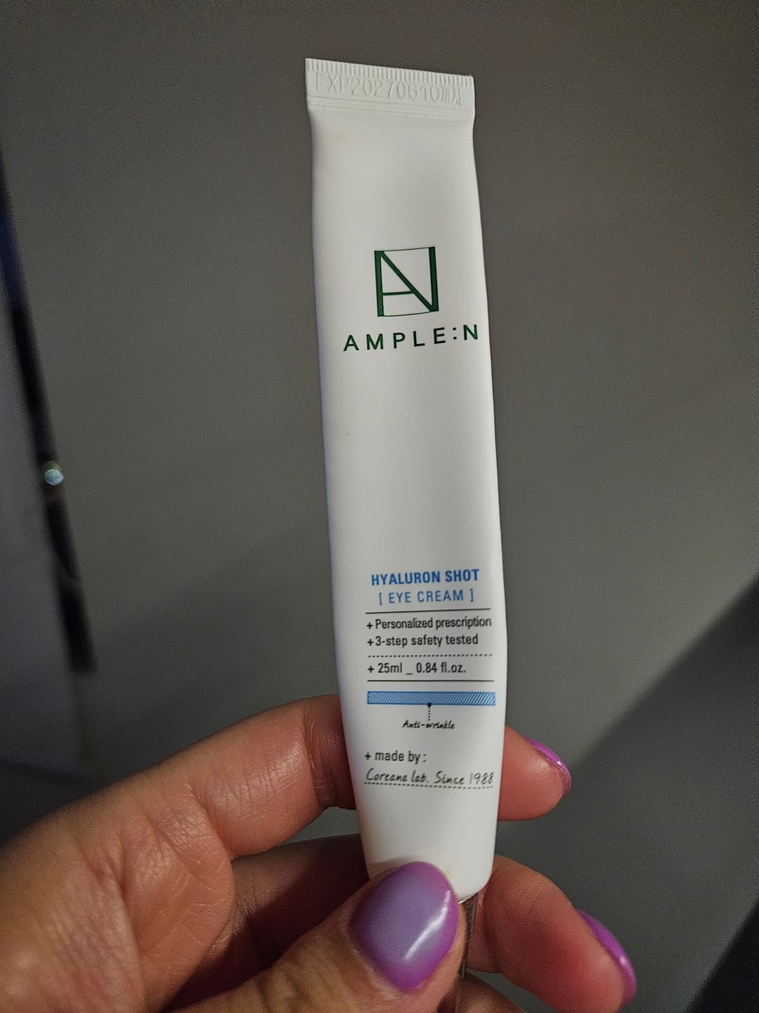 Customer photo review of Crema Contorno Ojos Antiedad AMPLEN Ácido Hialurónico 25 ml