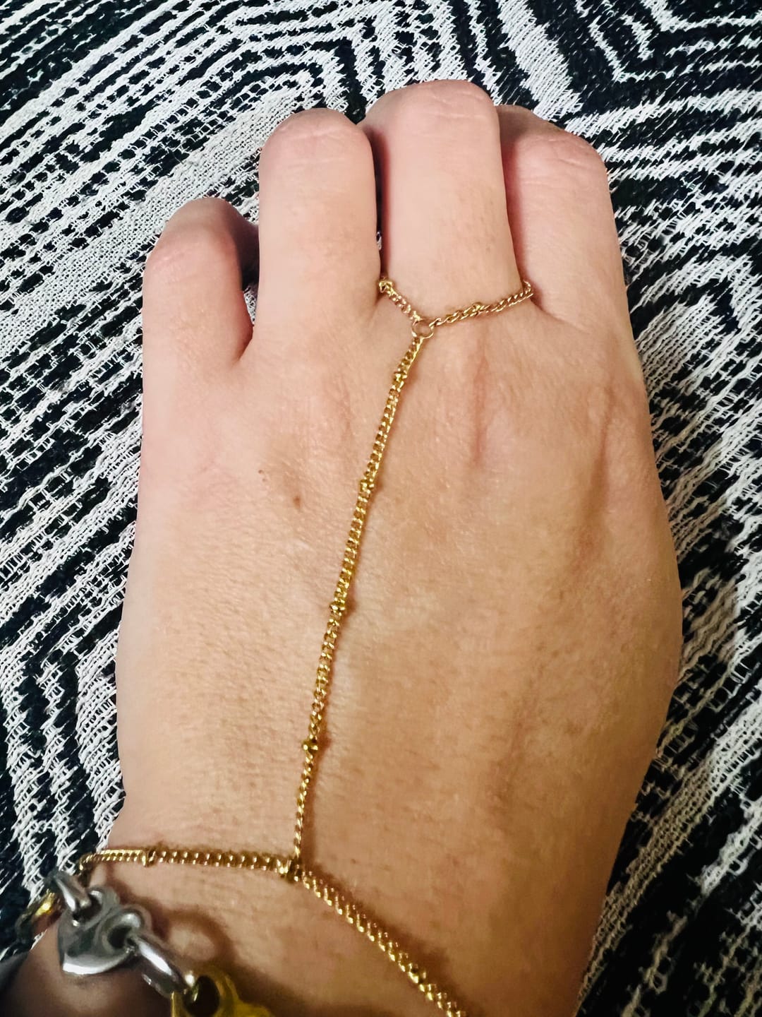 Customer photo review of Ring-Bracelet Chain