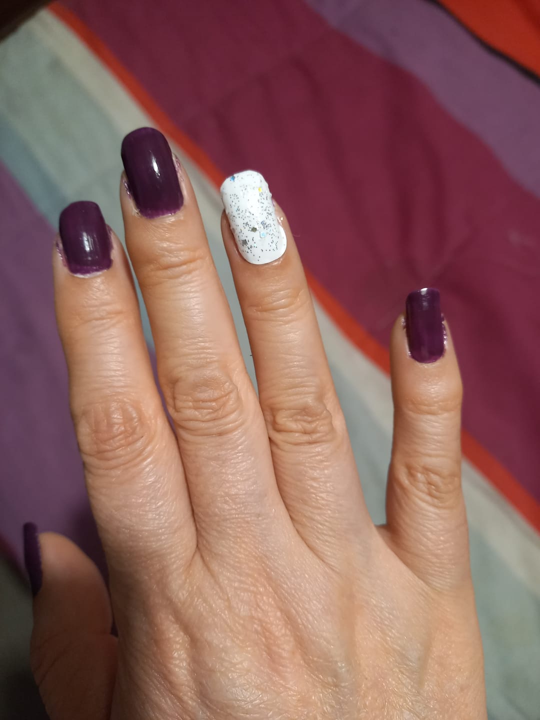Customer photo review of Blanco Snow | Stickers de Esmalte