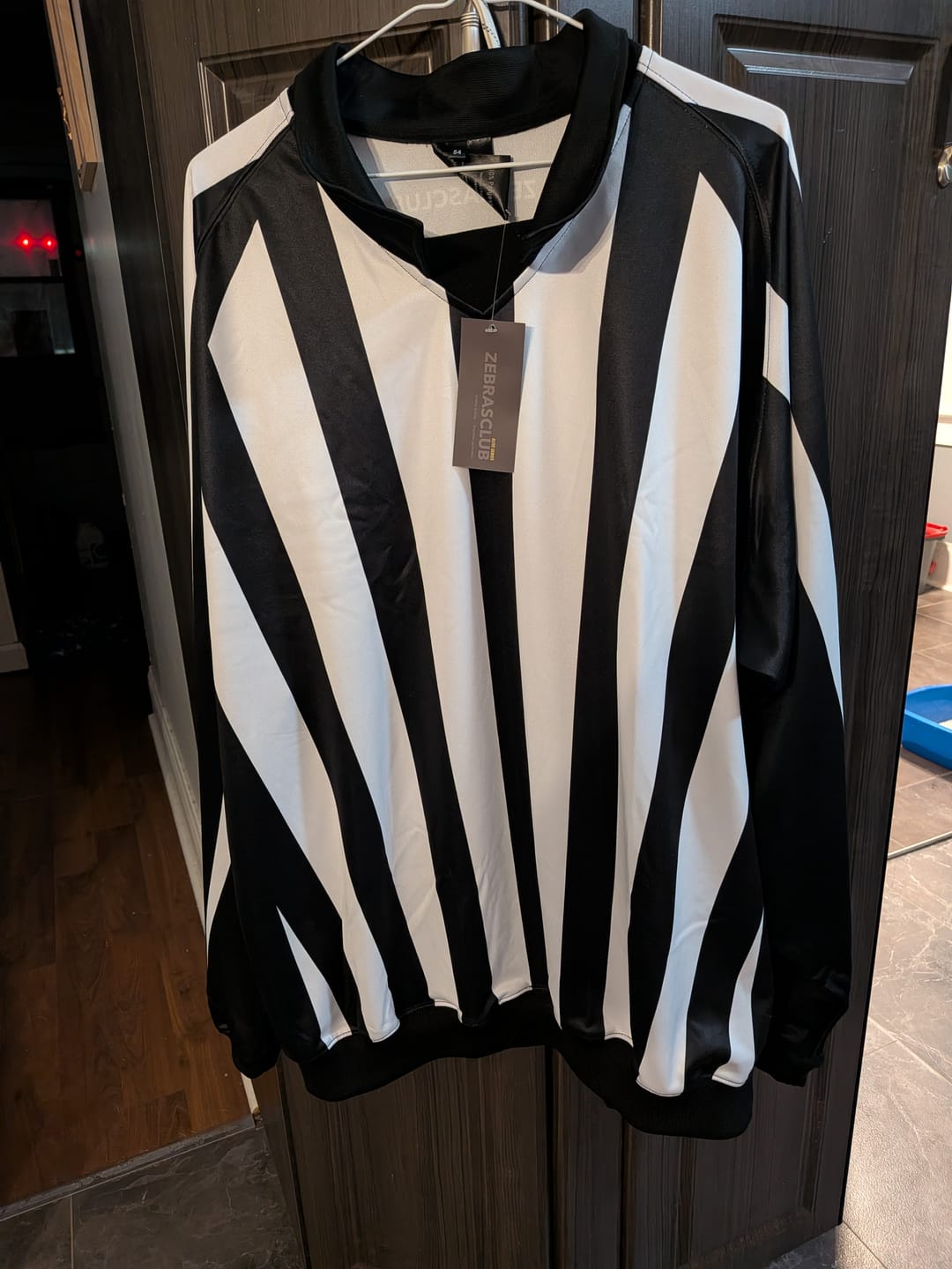 Customer photo review of ZLE HOCKEY REFEREE JERSEY - LINESMAN