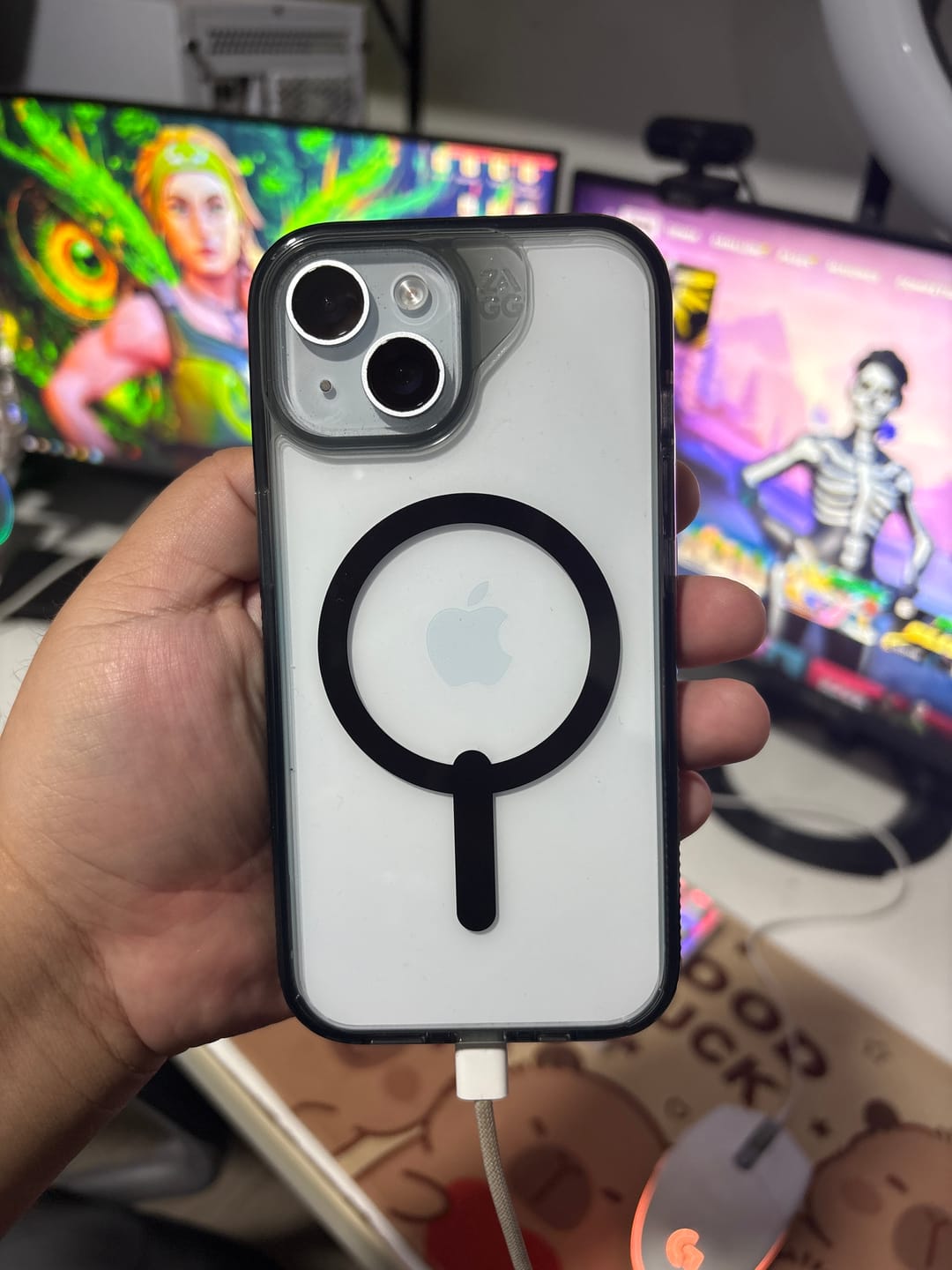 Customer photo review of Case ZAGG Santa Cruz Snap para iPhone 15 / 14 / 13 compatible con MagSafe - Negro