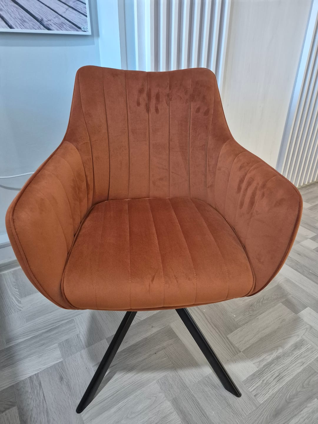 Customer photo review of Scaun rotativ AZALIA, caramiziu/negru, stofa catifelata/metal, 61x44x86 cm