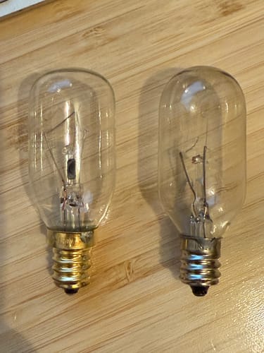 Customer photo review of 40-Watt Bulb T8 2.63" Tall