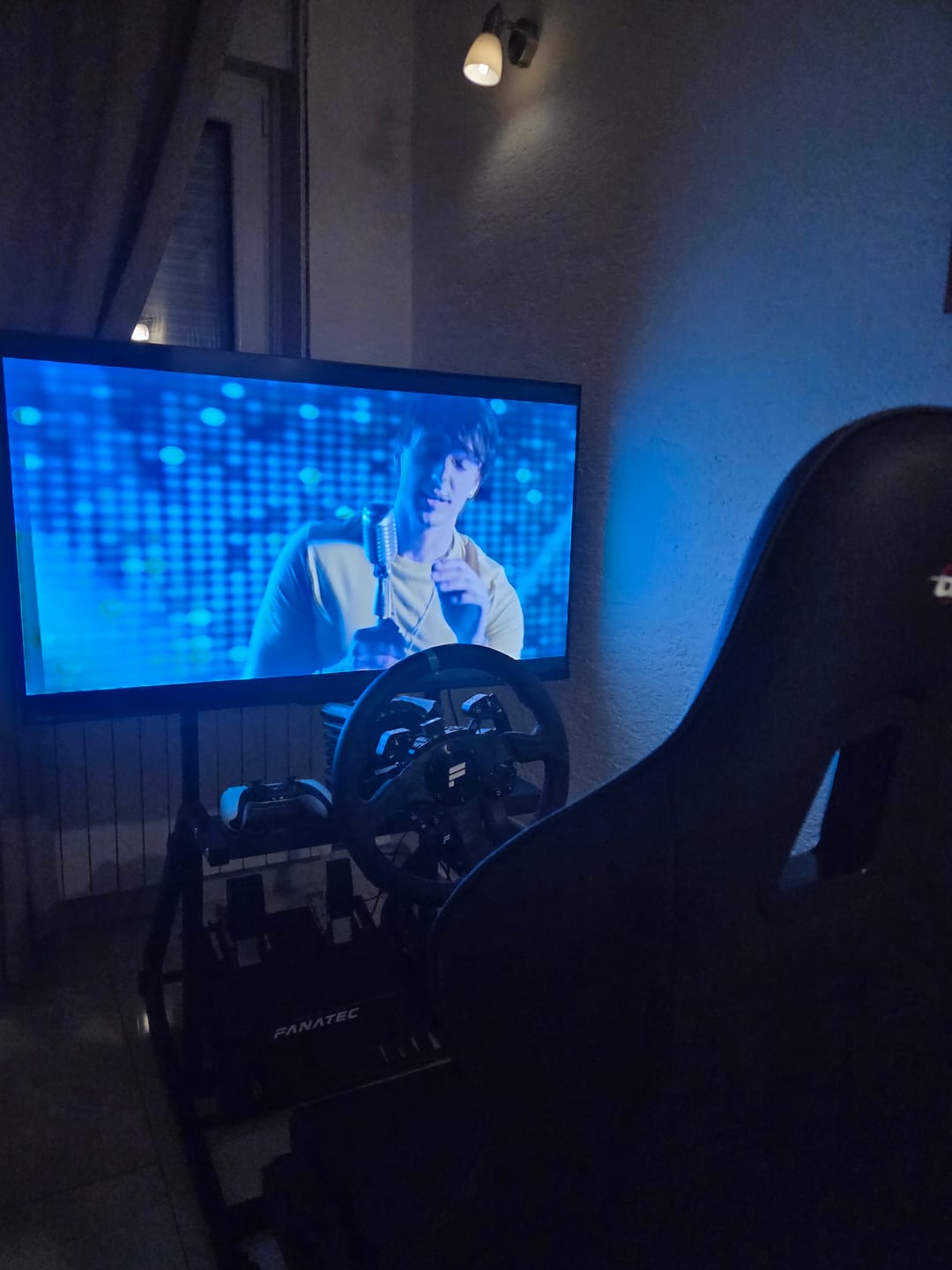 Customer photo review of ART Simulator Single Monitor Mount