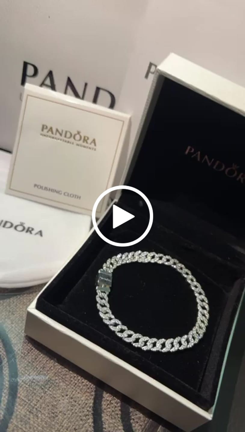 Customer video review of PULSERA PANDORA TENIS TIMELESS PAVE BRILLANTE PLATA + KIT DE REGALO