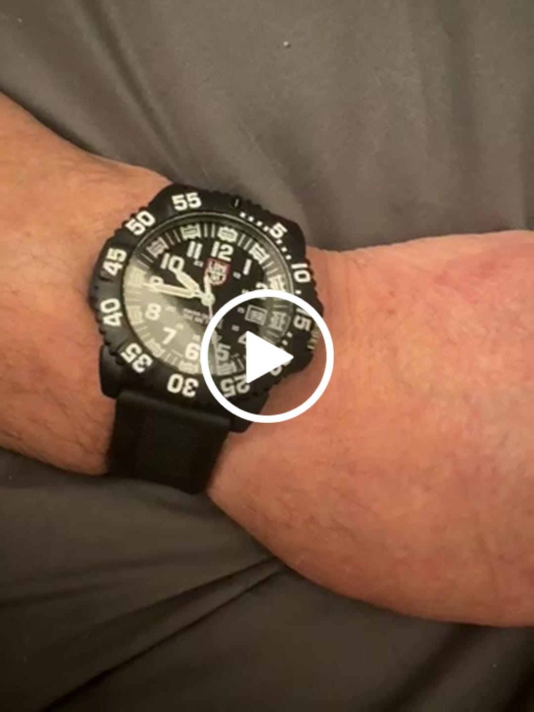 Customer video review of Luminox EVO Navy SEAL Colormark Dive Watch 3051