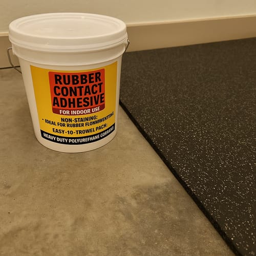 Customer photo review of Rubber Contact Adhesive for Indoor Use – Non-Staining, Ideal for Rubber Flooring & Matting, Easy-to-Trowel Paste