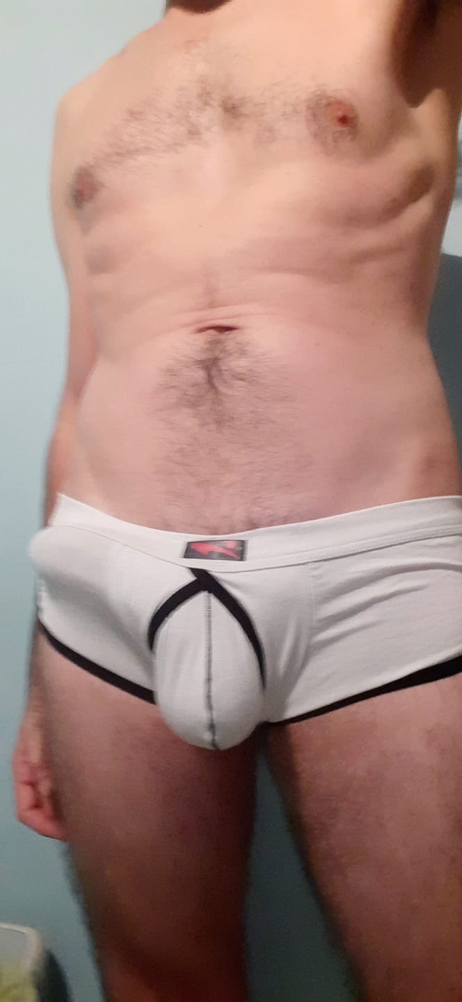 Customer photo review of 3 Pack Men's Modal U-convex Large Pouch Breathable Trunks