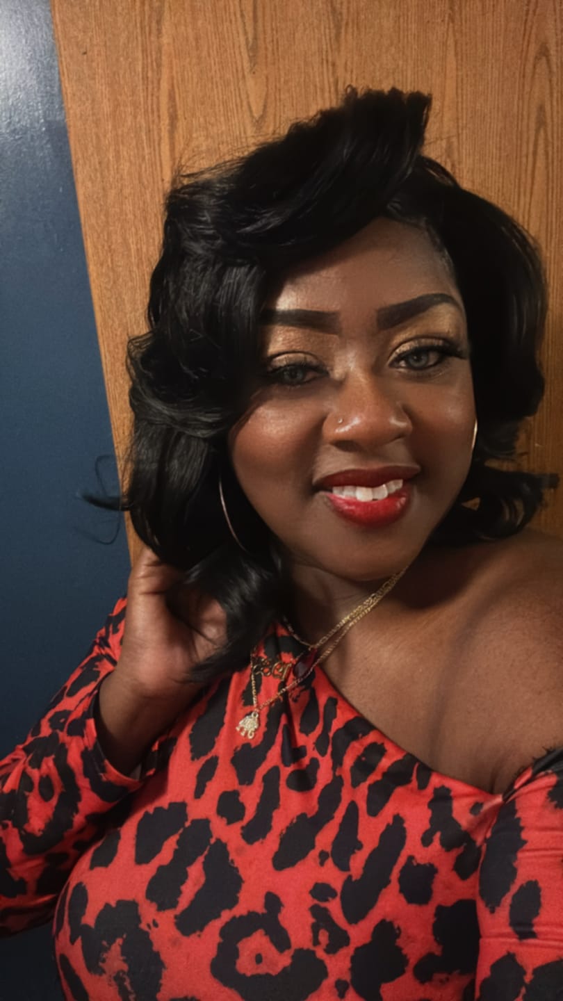Customer photo review of Melted Hairline By Outre Glueless HD Deep Part Lace Frontal Wig - MH 117