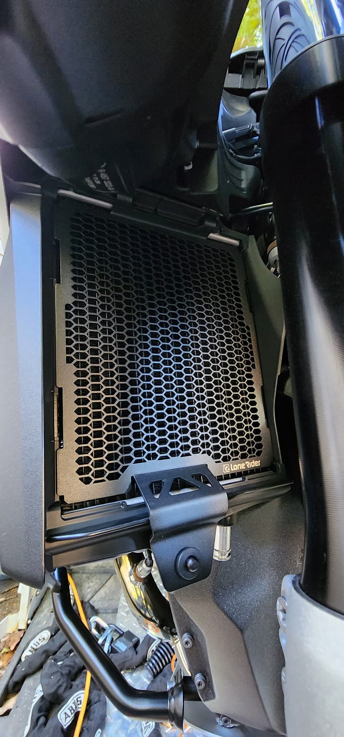 Customer photo review of Radiator Guard Set for BMW R1300GS / Adv