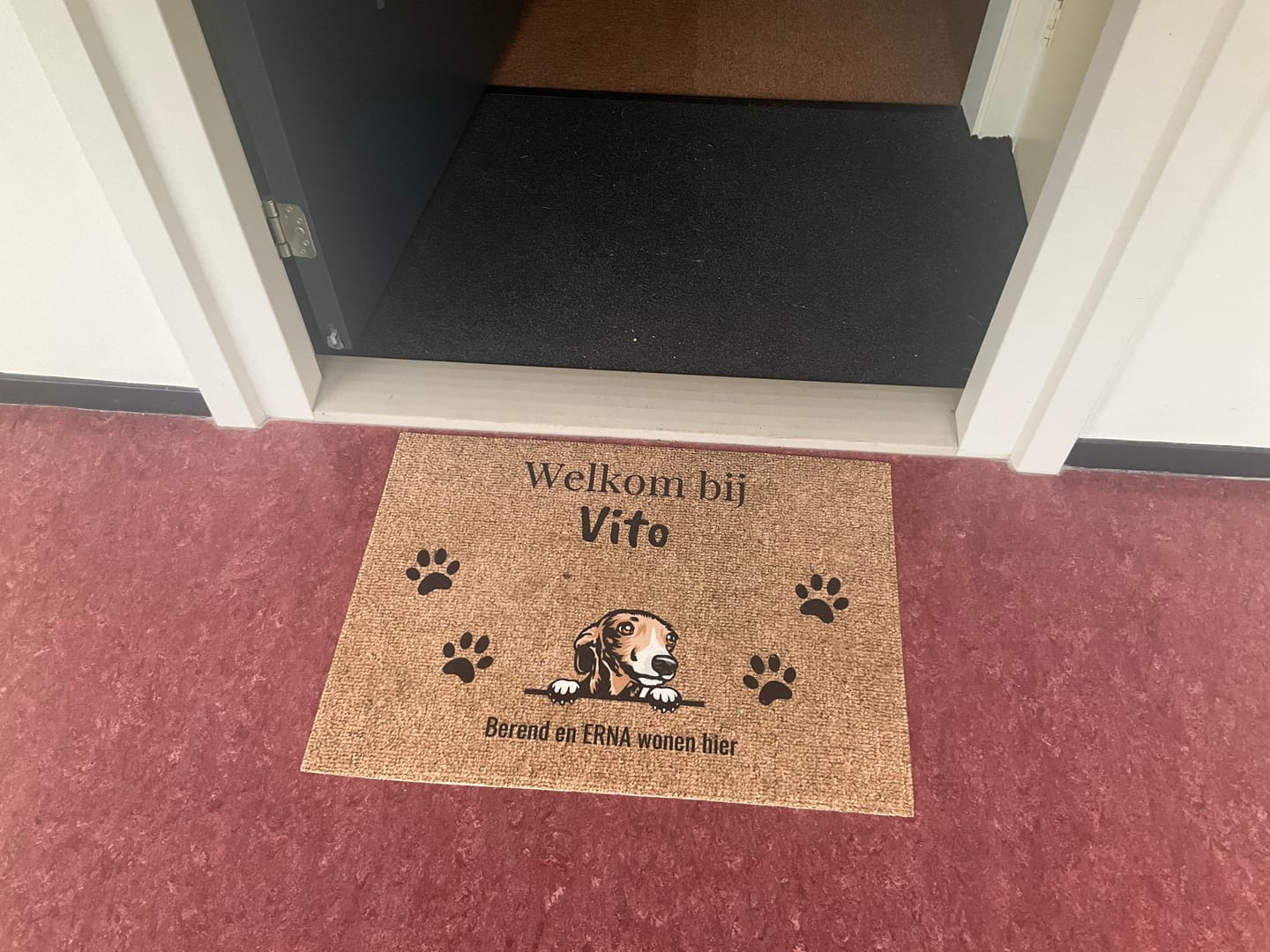 Customer photo review of Welkom bij - Gepersonaliseerde huisdier deurmat