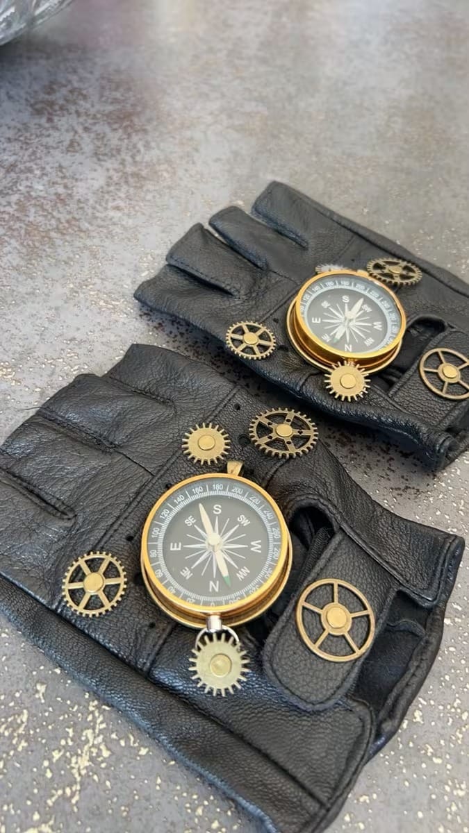 Customer photo review of Steampunk compass gloves