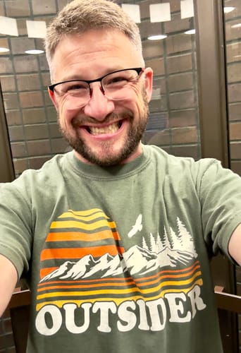 Customer photo review of Outsider Vintage Mountains Comfort Colors T-Shirt
