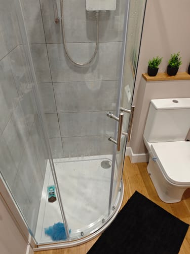 Customer photo review of 900 x 800 Left Hand Offset Quadrant Stone Shower Tray