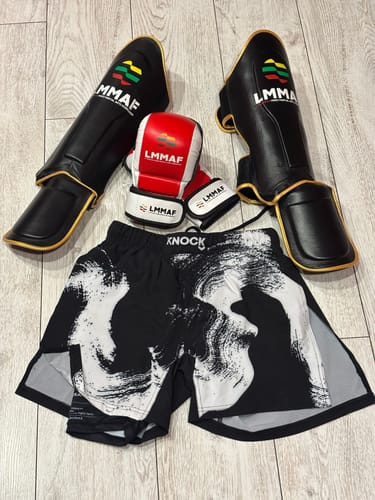 Customer photo review of V. T. SHORTS BLACK