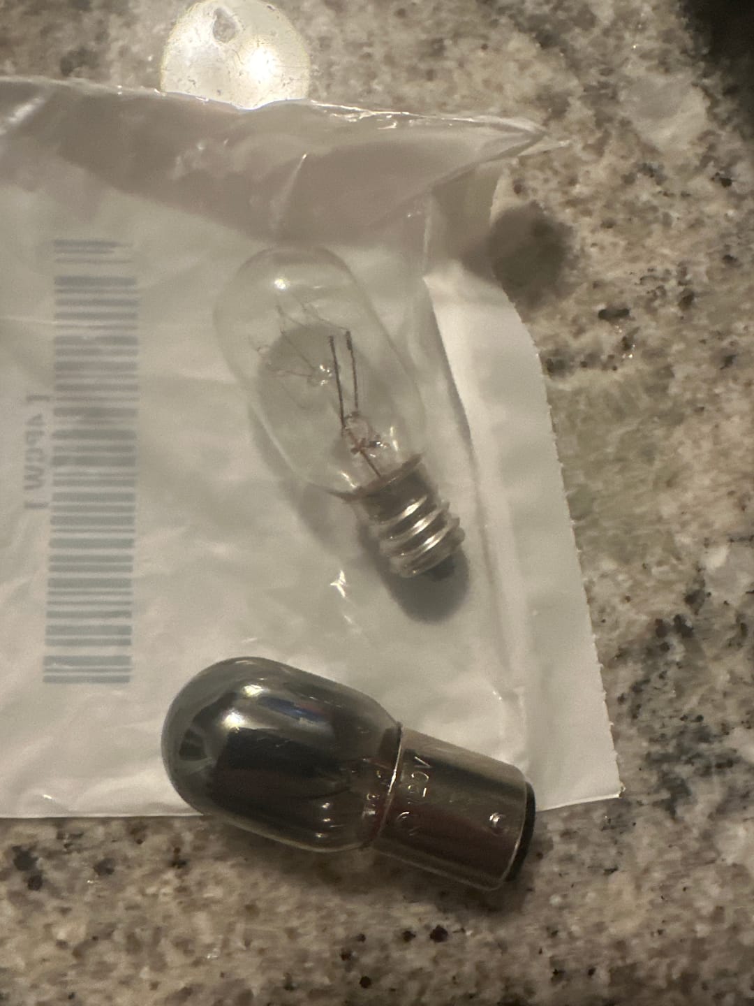 Customer photo review of Light Bulb, Turn & Lock (15 Watt)