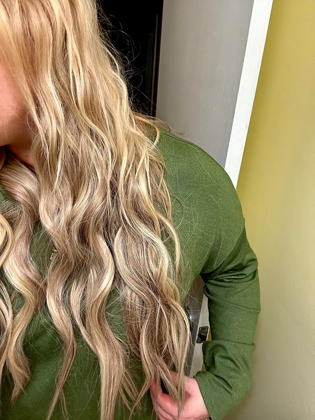 Customer photo review of Hand Tied Weft Hair Extensions Virgin Hair with Pink Blonde Highlights #18/613