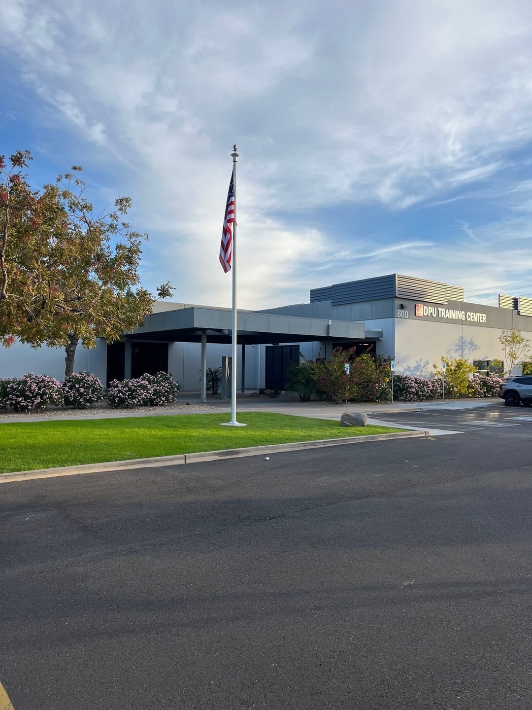 Customer photo review of Deluxe Flag Arrangements For Internal Halyard Flagpoles - Aircraft Cable