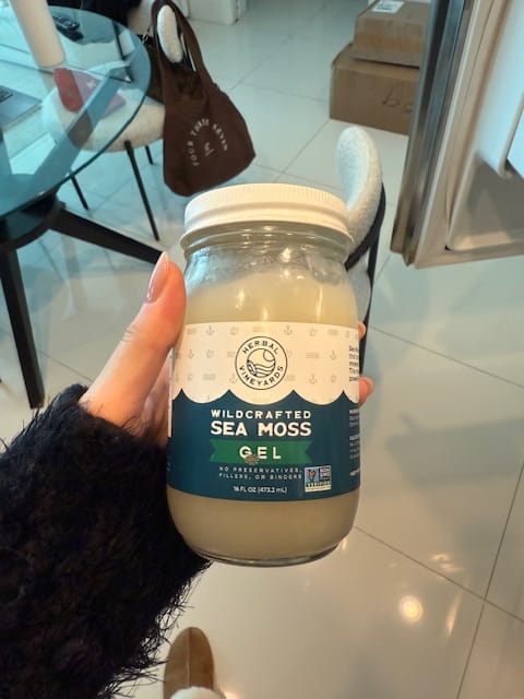 Customer photo review of EXCLUSIVE GOLD SEA MOSS GEL