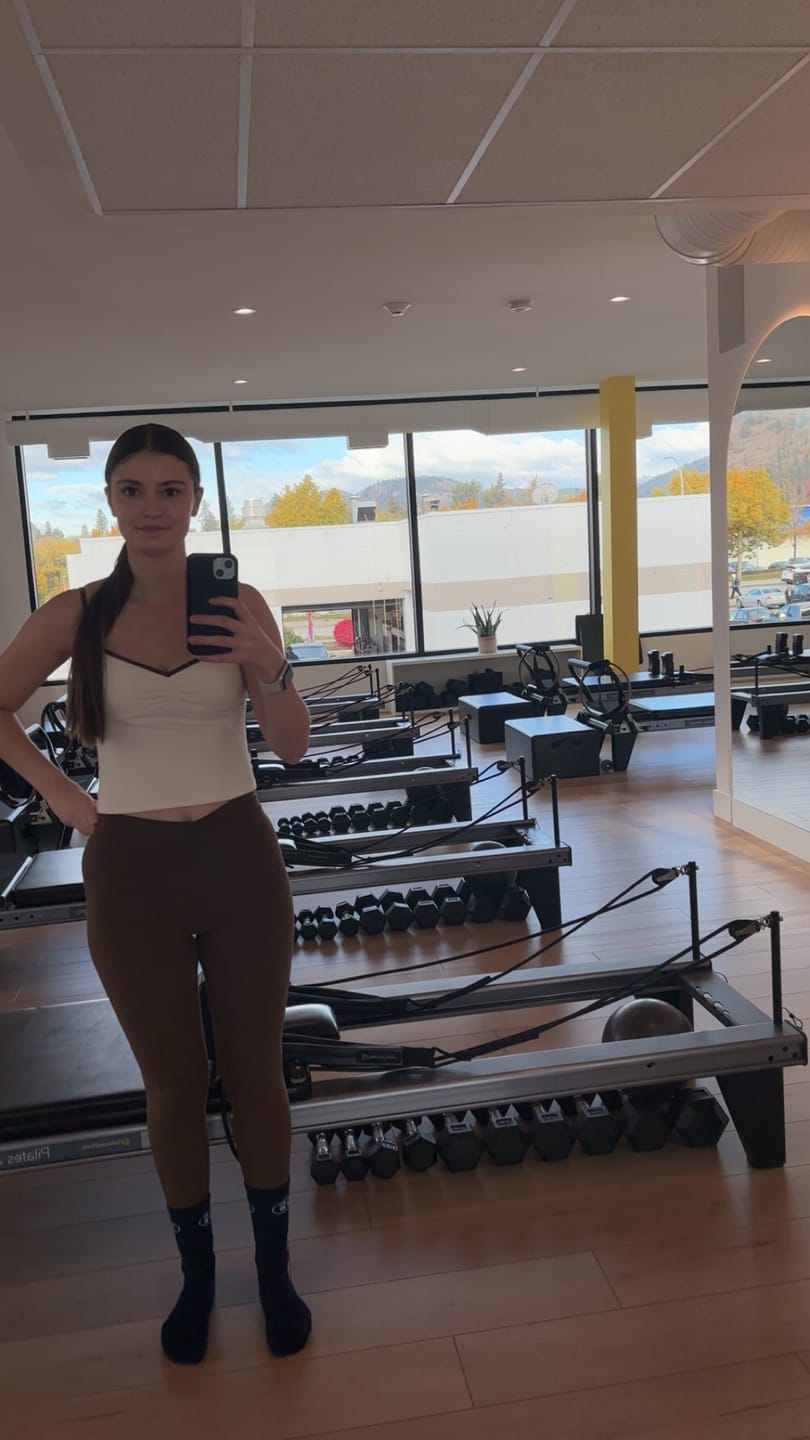 Customer photo review of The V Legging / Teddy