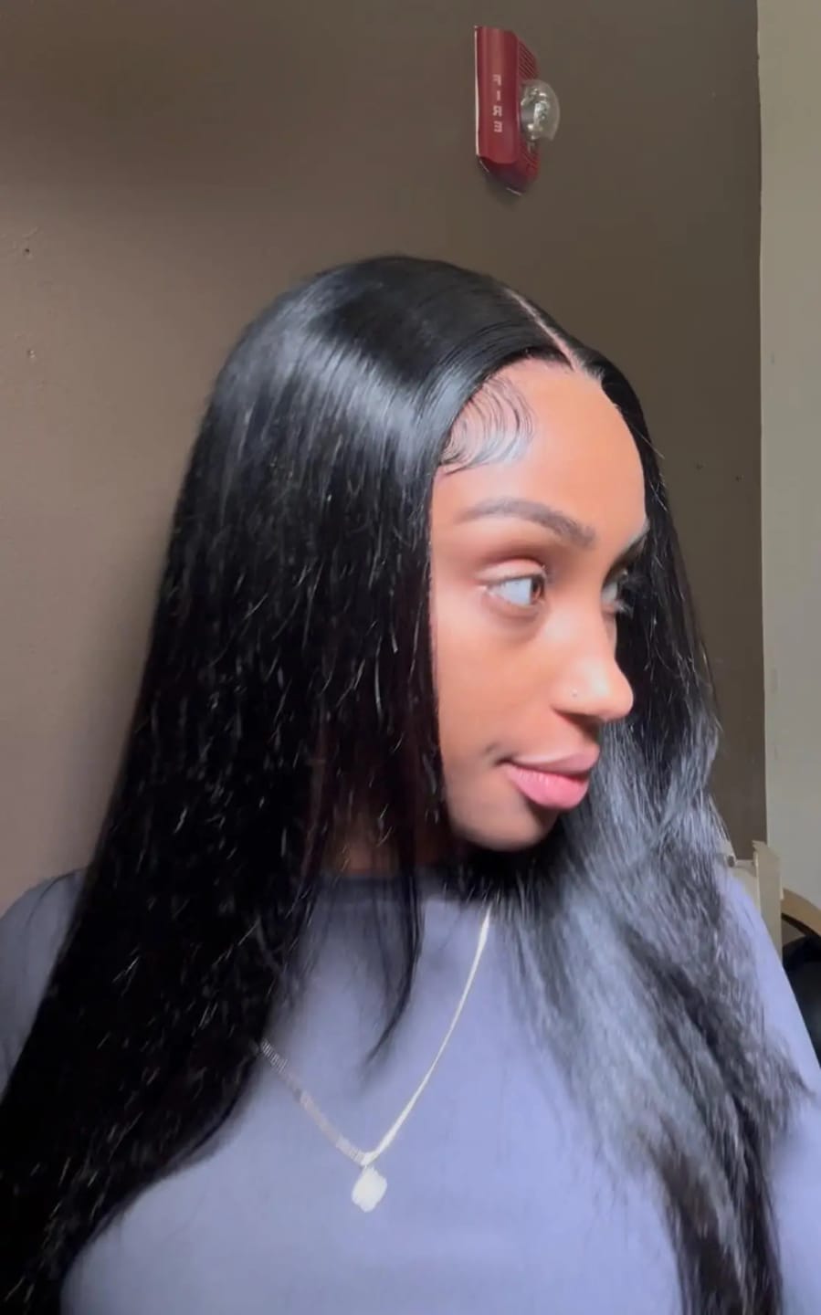 Customer photo review of More Face 13x6 HD Straight Lace Frontal Wigs Pre Bleached Knots Human Hair Wigs With Elastic Drawstring