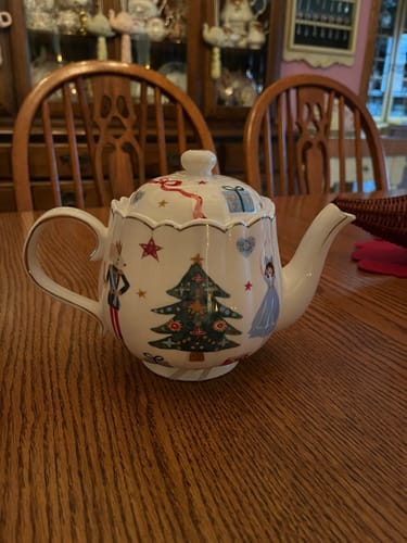 Customer photo review of Nutcracker Wonderland Fine Porcelain Teapot