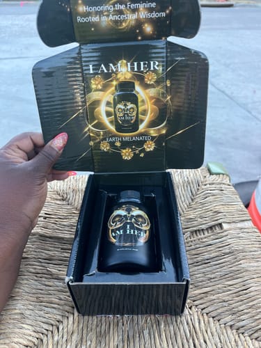 Customer photo review of I Am Her - Earth Melanated