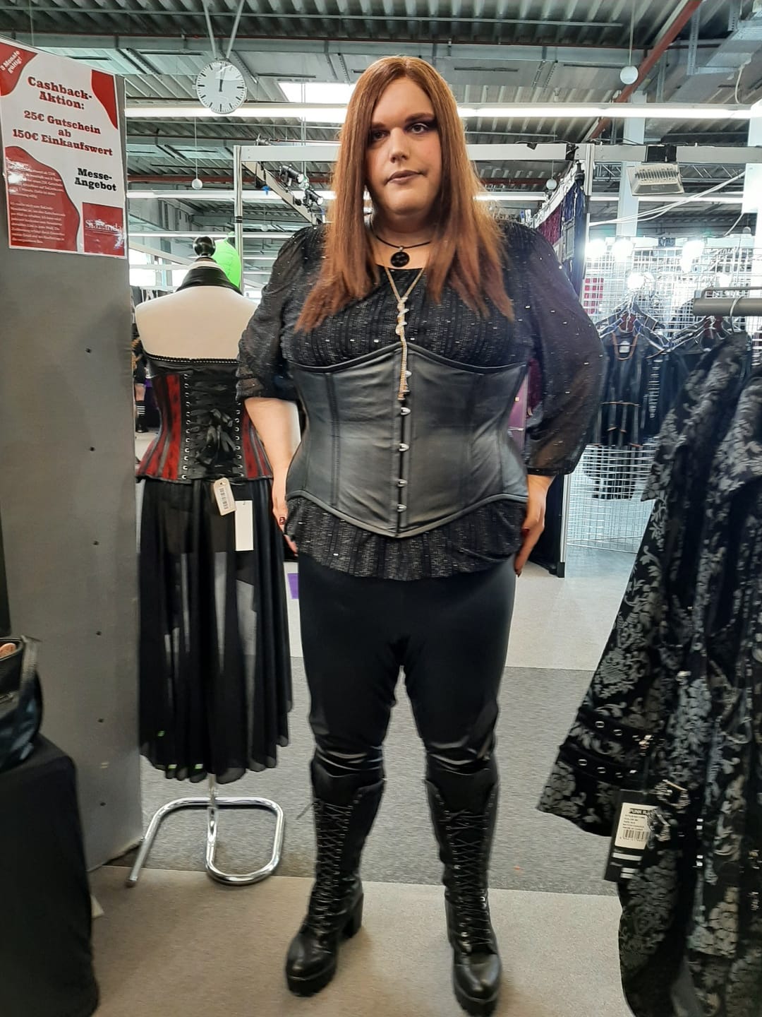 Customer photo review of SiaLinda: Unterbrust Korsett Paulette, Lamm Nappa, schwarz, echt Leder