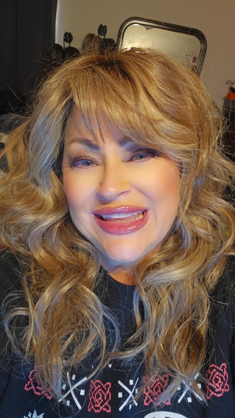 Customer photo review of BILLIONAIRE BOMBSHELL - Walnut Latte