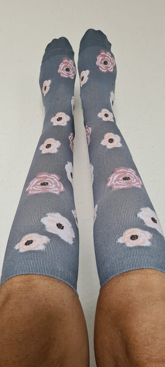 Customer photo review of Orthopädische Kompressionsstrümpfe Flower