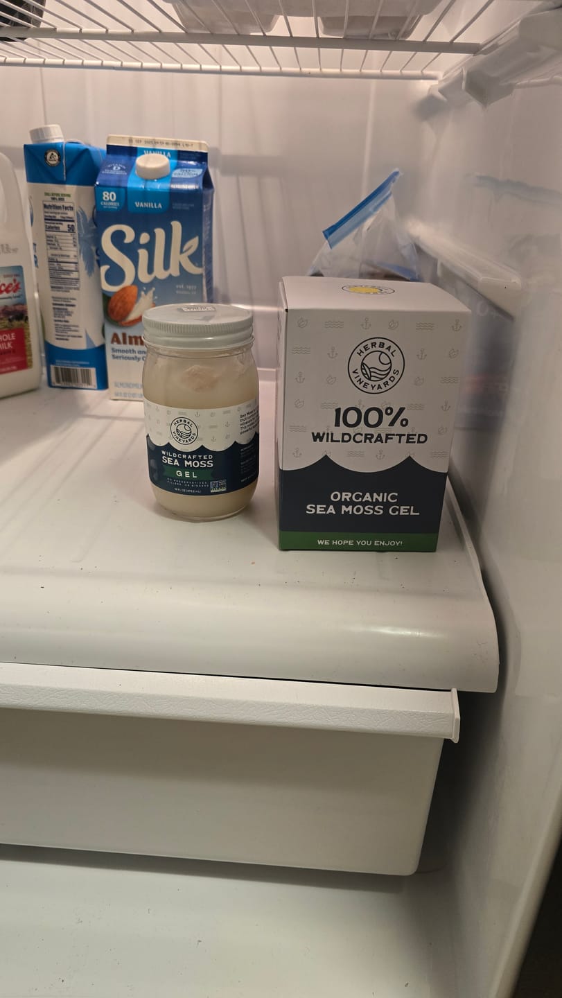 Customer photo review of EXCLUSIVE GOLD SEA MOSS GEL