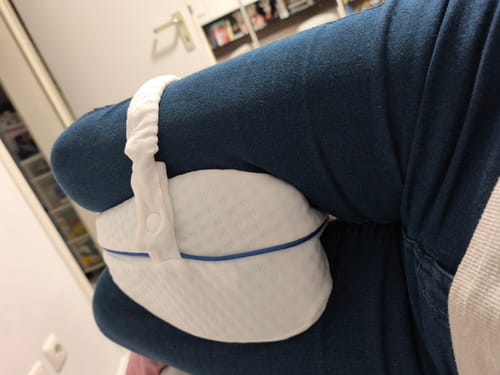 Customer photo review of Cellsius Orthopädisches Kniekissen - Das Geheimnis eines schmerzfreien Schlafs