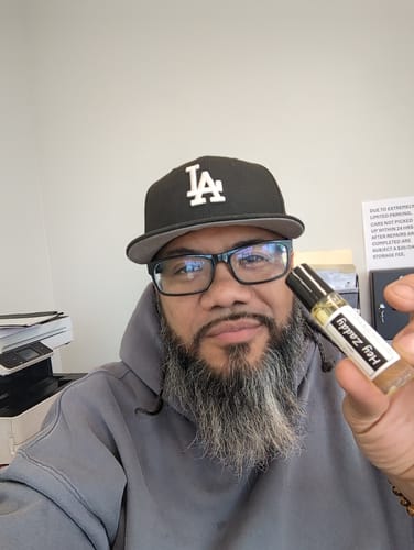 Customer photo review of Men's Cologne Oil Roller