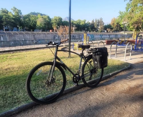 Customer photo review of Alforja Bicicleta Outdoor 25 Lts Impermeable DRYSAFE Negra