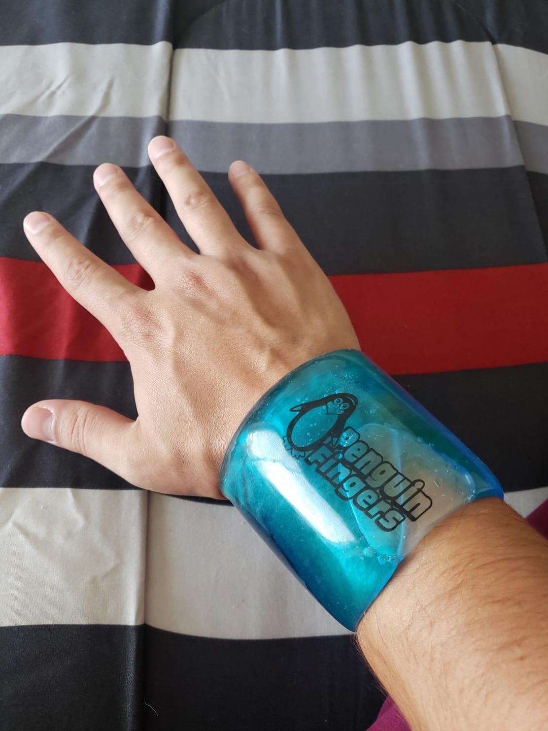 Customer photo review of Penguin Fingers Wrist Cold Compression Pack