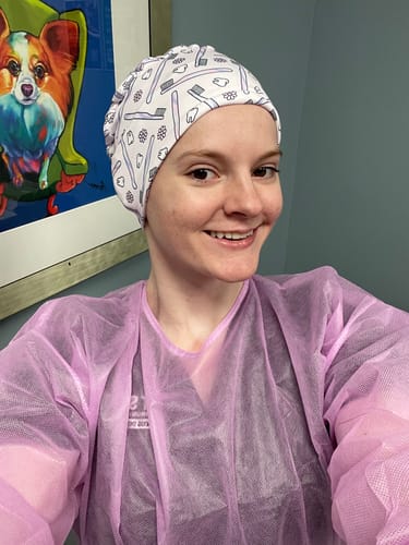 Customer photo review of DuoStyle Scrub Hat - Groovy Toothbrush