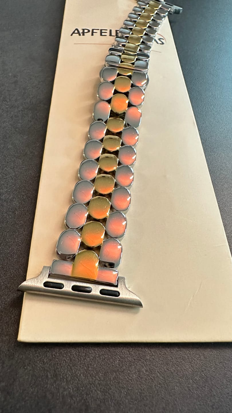 Customer photo review of NEU: Apple Watch Metallarmband "Julie"