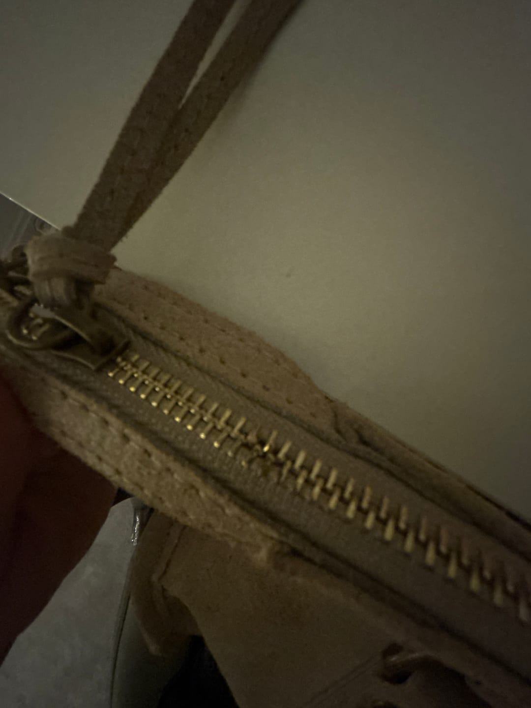 Customer photo review of It girl bag Cremé