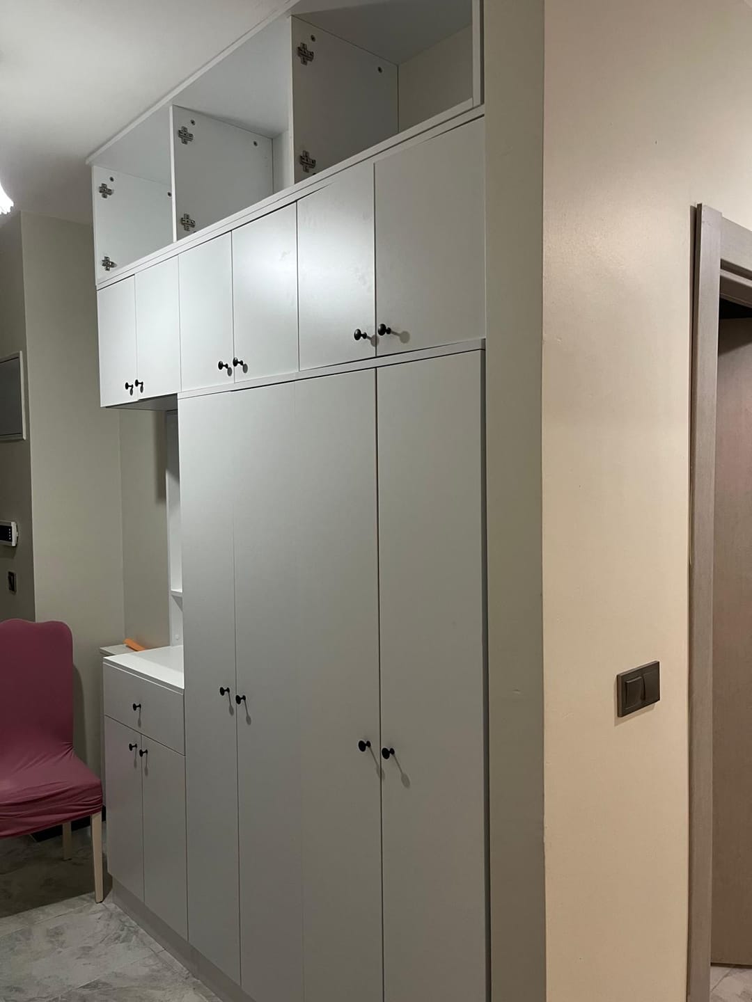 Customer photo review of Rani EA142 Portmanto Çekmeceli Aynalı Askılı Ayakkabılık Vestiyer Beyaz
