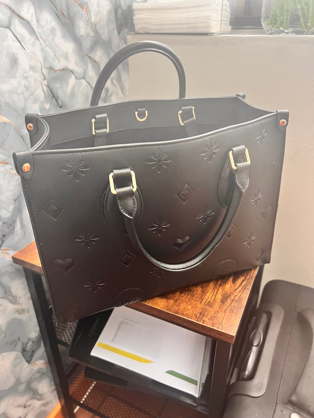 Customer photo review of The Carryall Icon Tote
