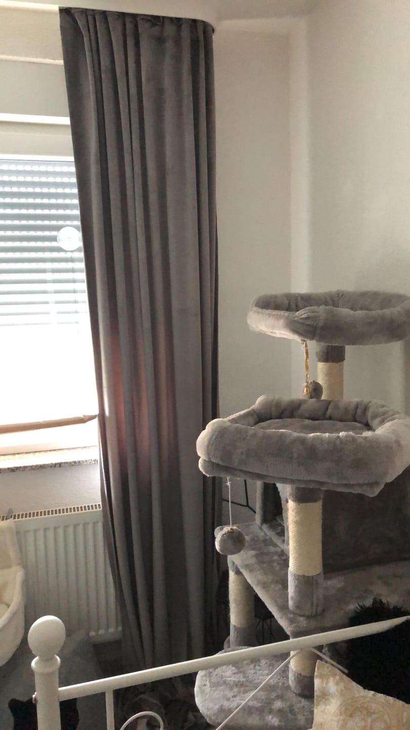Customer photo review of Samt Verdunkelungsvorhang nach Maß · Verona
