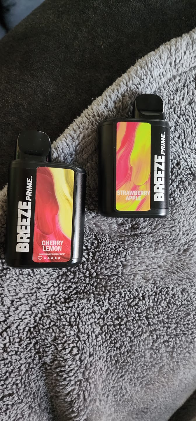 Customer photo review of Breeze Prime Edition Disposable Vape