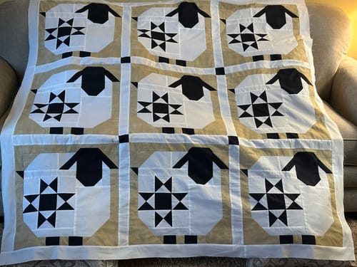 Customer photo review of Wooly Stars Sheep Pre Cut Quilt Kit featuring Moda Thatched