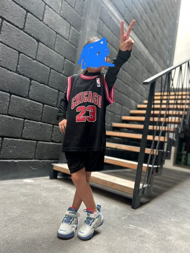 Customer photo review of Tenis Bronny Ch
